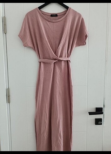 Bershka Elbise