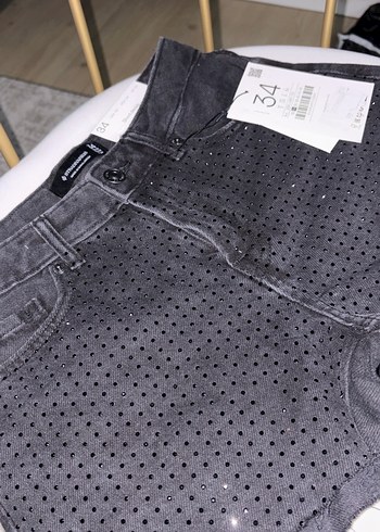 stradivarius taşlı denim&kot şort - Görsel 6