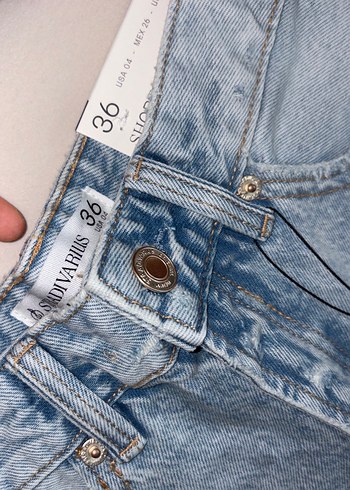 Stradivarius Mini Denim Şort D75 - Görsel 4