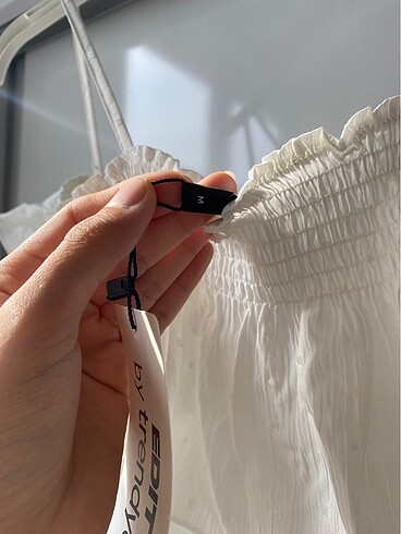Beyaz crop bluz - Görsel 4
