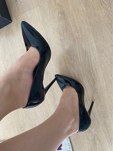 Siyah stiletto
