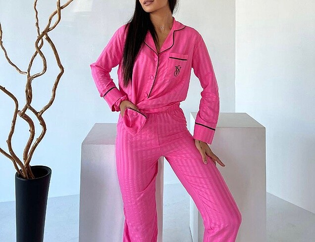 Victoria s Secret Victorias Secret pijama takımı