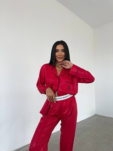 Victorias secret kırmızı pjama takımı