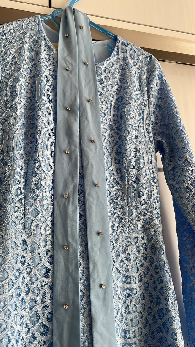 Dantel Detaylı Uzun Mavi Elbise - Görsel 2