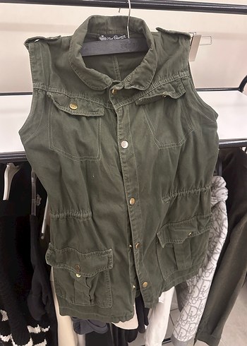 Düğmeli, Kolsuz Kadın Haki Ceket - Görsel 3