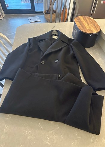 Siyah Uzun Düğmeli Kaban - Görsel 6