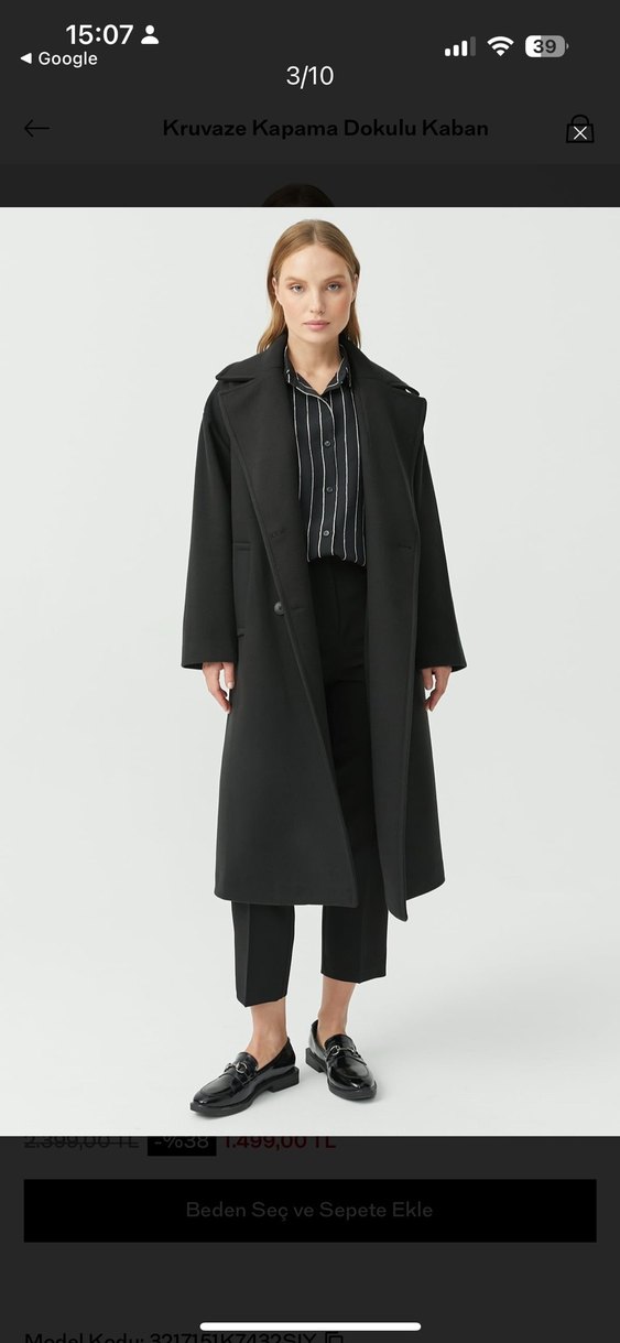 Siyah Uzun Düğmeli Kaban - Görsel 3
