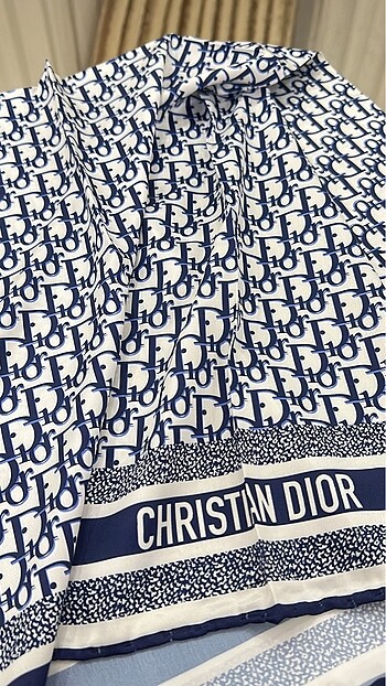Diğer Dior desen Twil ipek eşarp