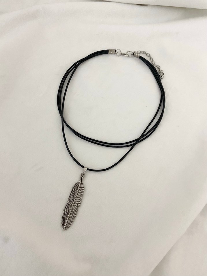 Tüy figür kolye - Görsel 2