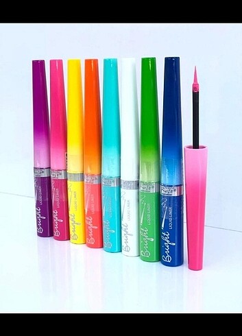 Renkli eyeliner 