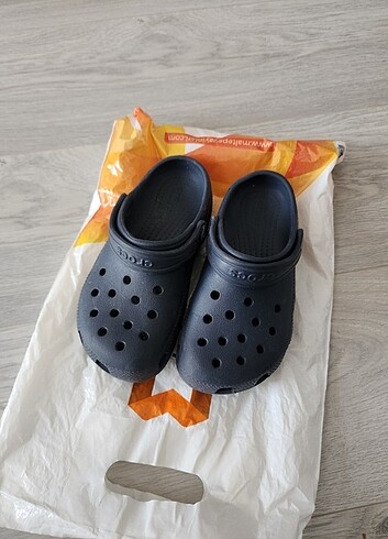 crocs terlik