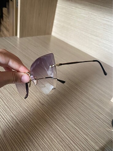 Güneş Gözlüğü - Görsel 3