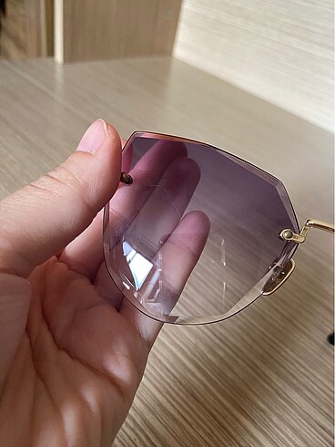 Güneş Gözlüğü - Görsel 2