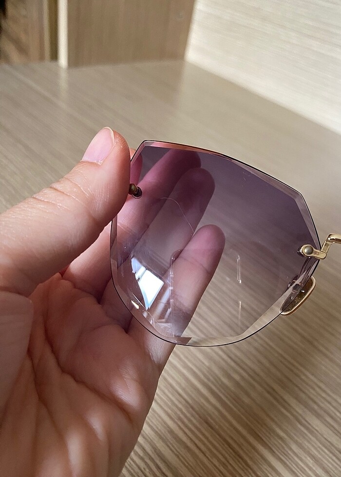 Güneş Gözlüğü - Görsel 2