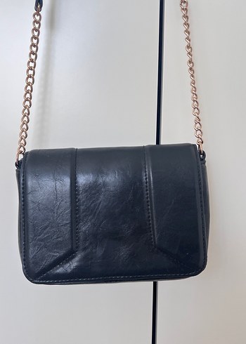 H&M Zincir Detaylı Siyah Kadın Çanta