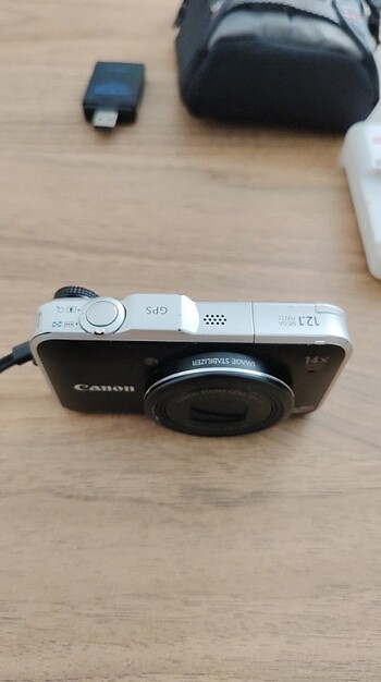  Beden Renk Canon fotoğraf makinesi 