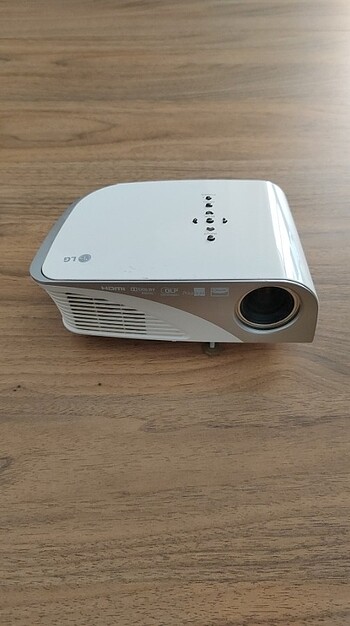 LG hs 201-je projeksiyon hdmı destekli sağlam