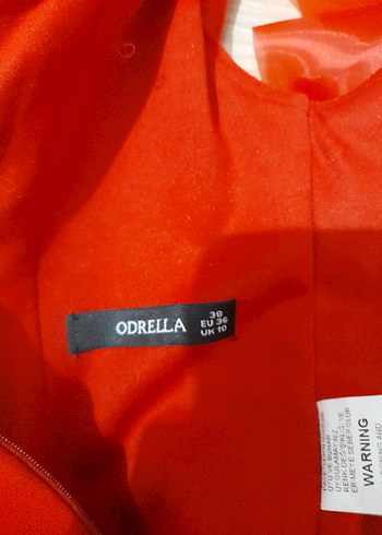 Kirmizi elbise - Görsel 5