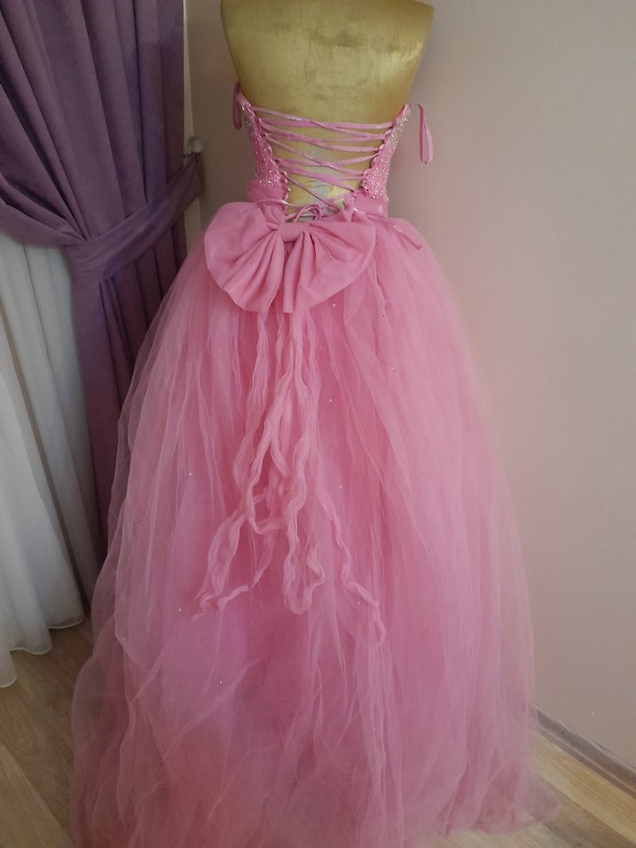 Boncuk İşlemeli Pembe Straplez Uzun Abiye - Görsel 4