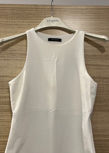 Beyaz Yüksek Yakalı İnce Fit Body - Görsel 4