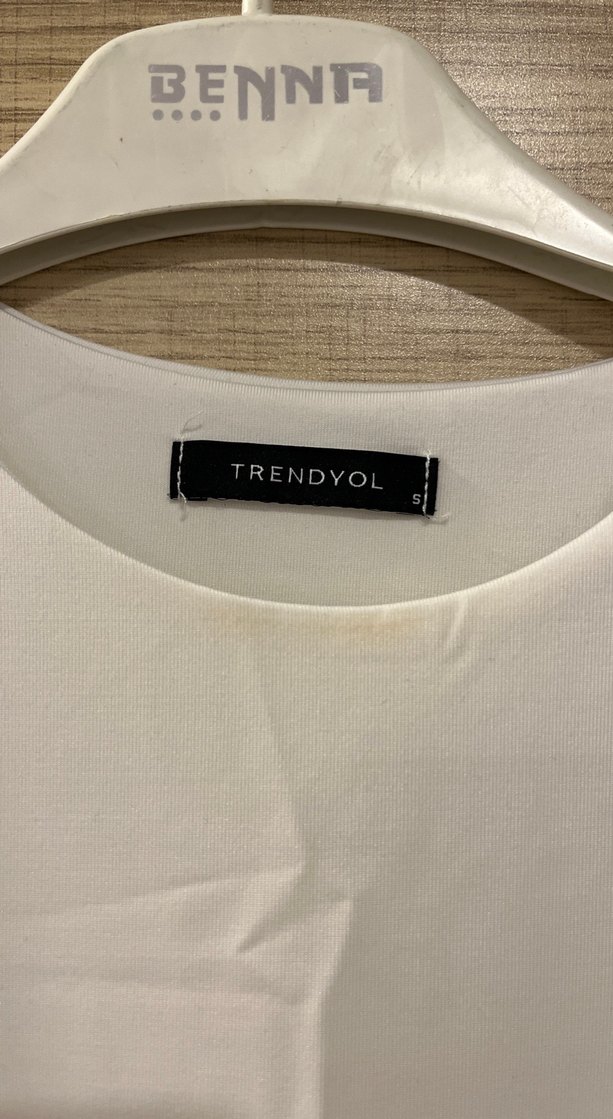 Beyaz Yüksek Yakalı İnce Fit Body - Görsel 2