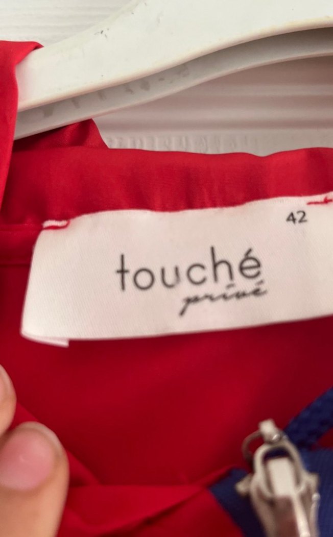 Kırmızı Midi Boy Kadın Yağmurluk - Görsel 2