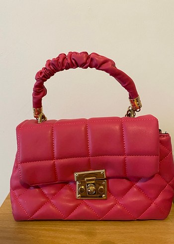 Pembe Deri Tokalı Kadın Çanta