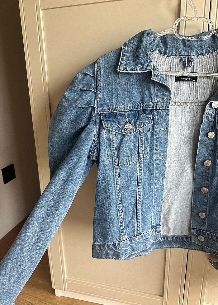 Büzgülğ kot ceket sıfır urun - Görsel 2