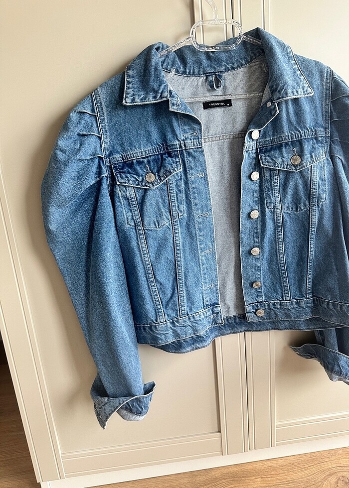 Büzgülğ kot ceket sıfır urun - Görsel 3