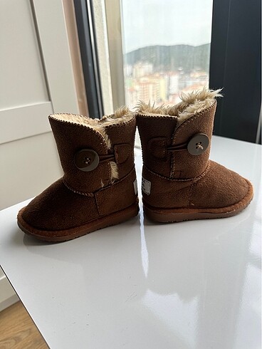 Zara Kız bebek ugg sayılı gıyıldı