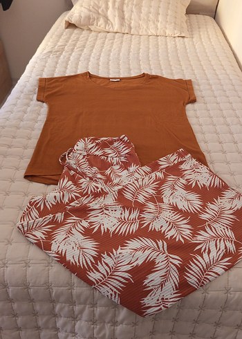 Kahverengi Desenli Kısa Kollu Mini Pijama Takımı