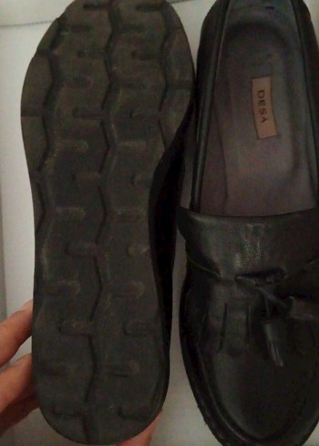 Desa siyah Deri Püsküllü Kadın Loafer