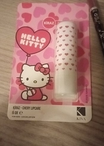 Hello Kitty Kiraz-Çilek Dudak Bakımı - Görsel 2