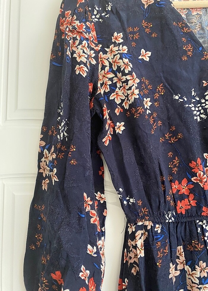 Beli lastıklı elbise - Görsel 3