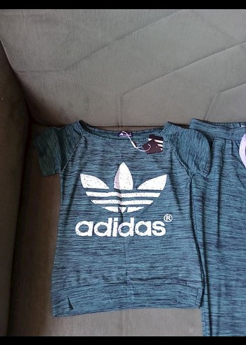 s Beden Yeşil Adidas eşofman takımı
