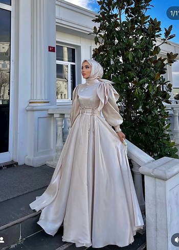 Beyaz Uzun Kollu Drapeli Kadın Abiye Elbise - Görsel 2