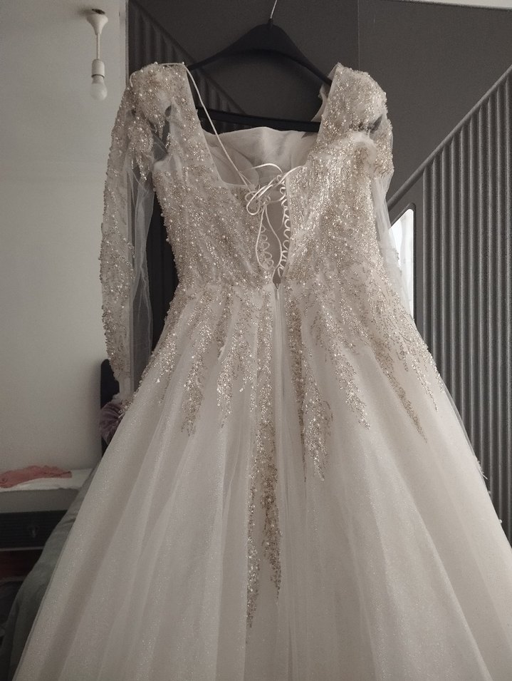 Straplez Uzun Kollu Prenses Gelinlik - Görsel 4