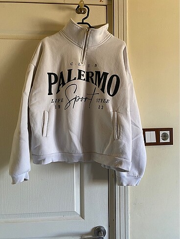 Defacto Sweat
