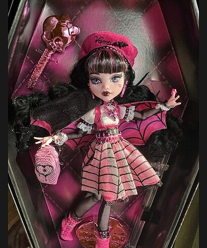 Monster high haunt couture Draculaura