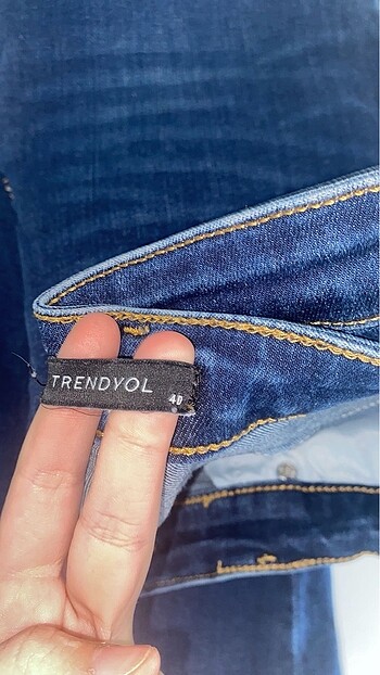 Trendyol & Milla Trendyol İspanyol paça jean