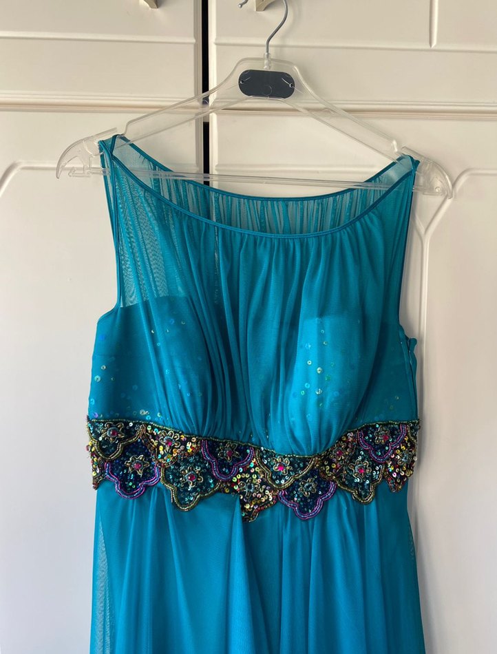 Pullu tüllü işlemeli abiye - Görsel 2