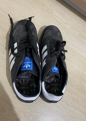 Siyah Beyaz Adidas Spor Ayakkabı - Görsel 2