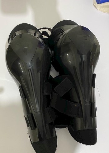 Tokalı Siyah Motosiklet Diz Koruyucuları - Görsel 3