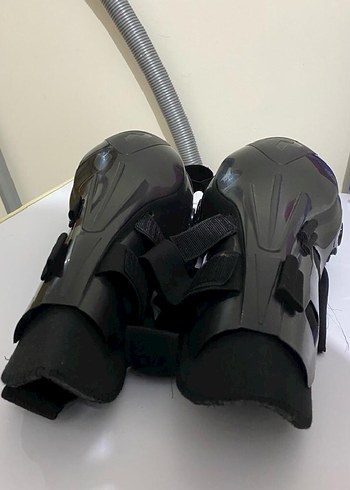 Tokalı Siyah Motosiklet Diz Koruyucuları - Görsel 4