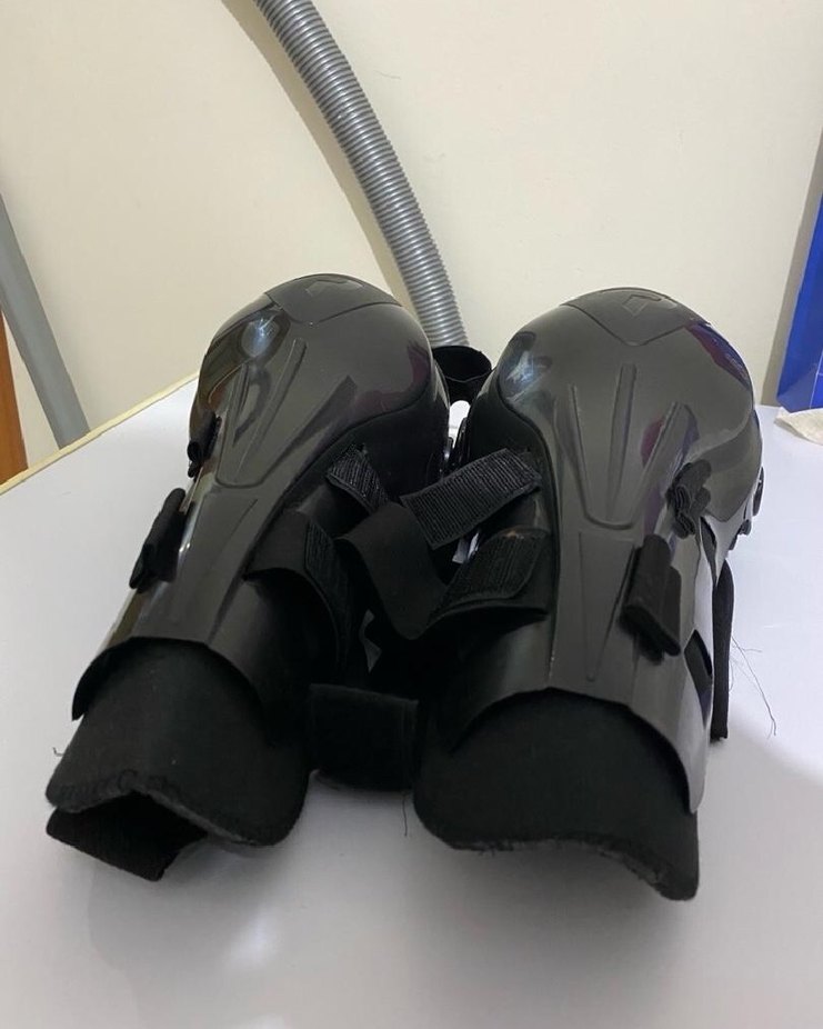 Tokalı Siyah Motosiklet Diz Koruyucuları - Görsel 4