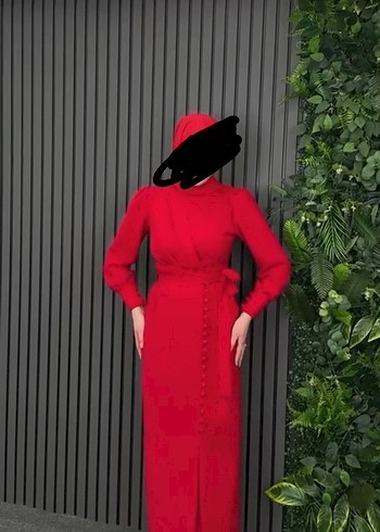 44 Beden Uzun Kırmızı Drapeli Gotik Kadın Elbise
