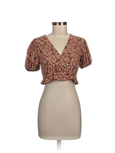 Pull and Bear Bluz %70 İndirimli.
