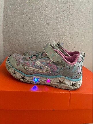 Işıklı Skechers