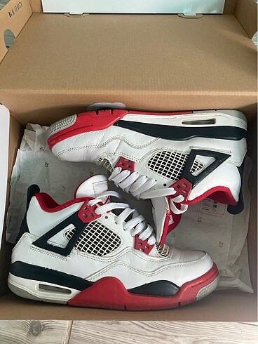 Air Jordan 4