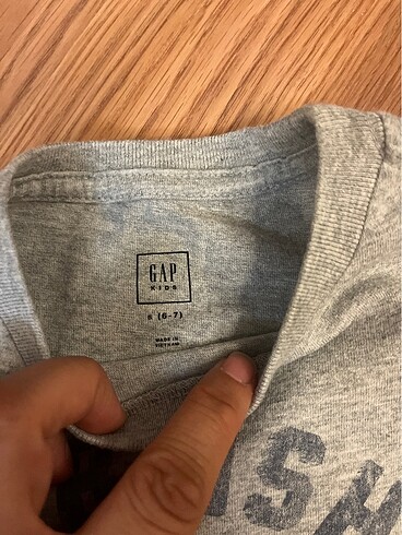 7 Yaş Beden Gap marka çocuk tshirtü